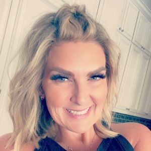 Meet your Posher, Kara